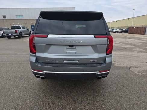 Used 2025 GMC Yukon Denali w/ Denali Reserve Package image 4