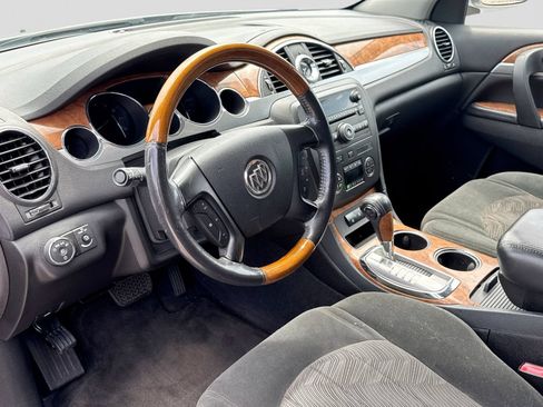 Used 2010 Buick Enclave CX FWD image 2