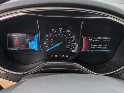 Used 2014 Ford Fusion SE w/ Equipment Group 202A FWD image 21