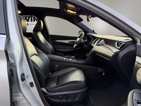 Used 2019 INFINITI QX50 Essential w/ Sensory Package AWD/4WD image 25