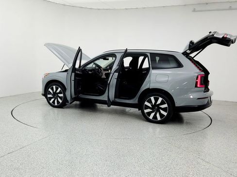 New 2025 Volvo EX90 Plus w/ Protection Package Premier image 12