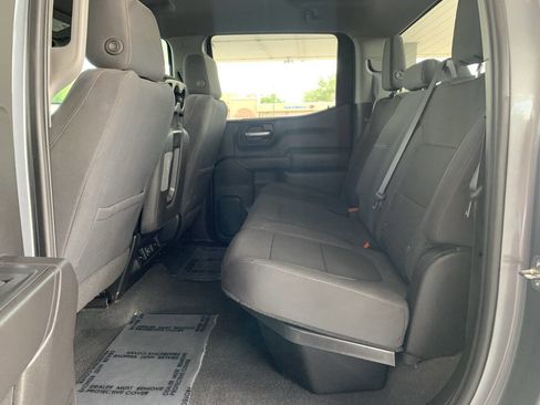 Used 2021 Chevrolet Silverado 1500 LT AWD/4WD image 8