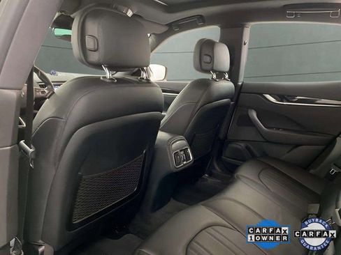 Used 2021 Maserati Levante image 19