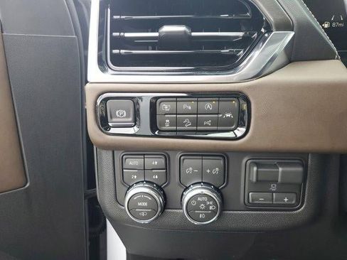 New 2026 GMC Yukon Denali Ultimate AWD/4WD image 30