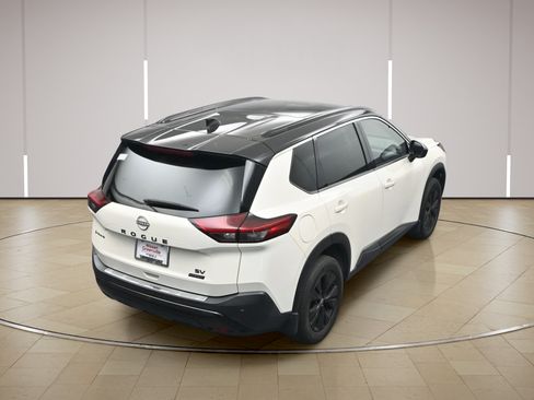 Certified 2023 Nissan Rogue SV w/ SV Premium B Package FWD image 34
