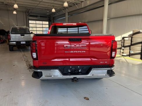 Used 2023 GMC Sierra 1500 SLE image 4