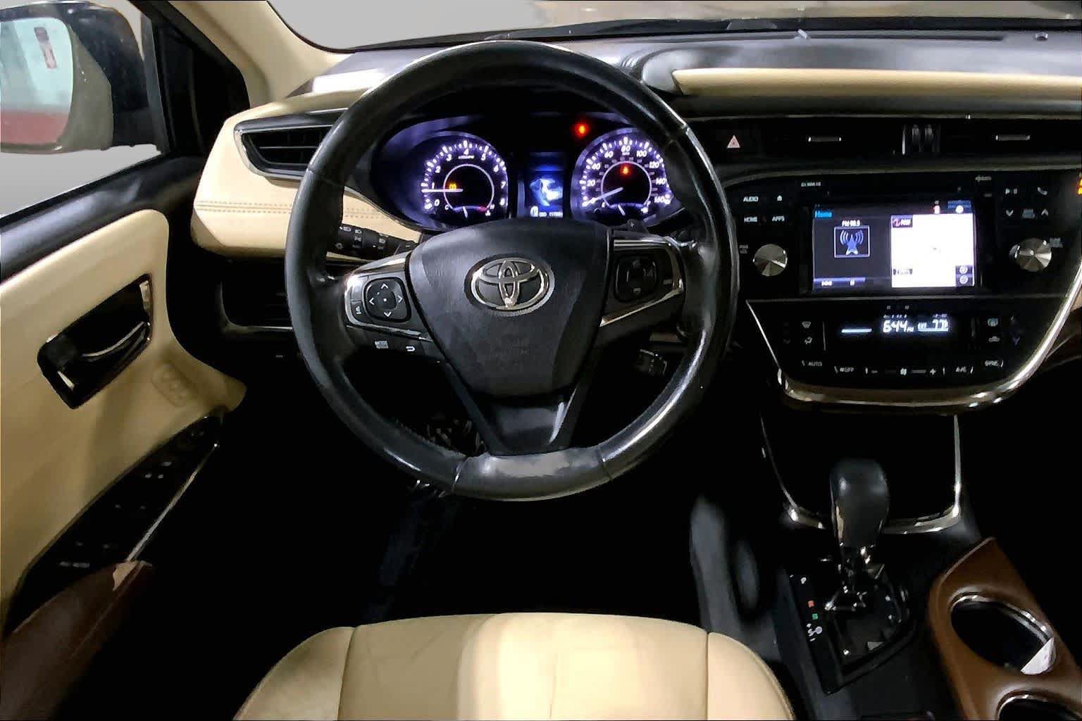 Used 2015 Toyota Avalon XLE Touring FWD image 11
