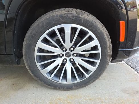 Used 2022 Jeep Grand Wagoneer Series III image 74