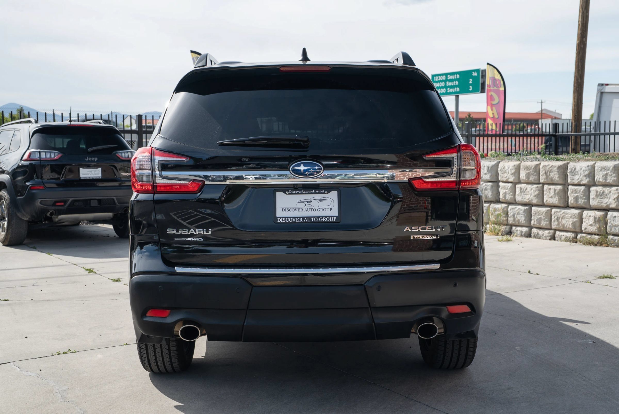 Used 2023 Subaru Ascent Touring AWD/4WD image 6