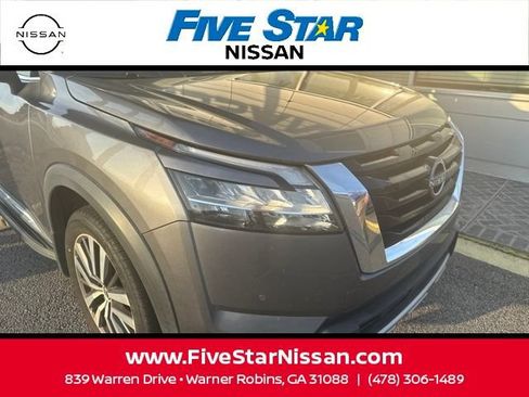 Used 2022 Nissan Pathfinder Platinum w/ Cargo Package FWD image 22