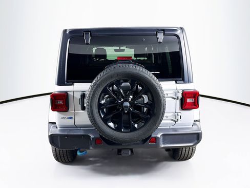 Used 2023 Jeep Wrangler Unlimited Sahara w/ Cold Weather Group image 30