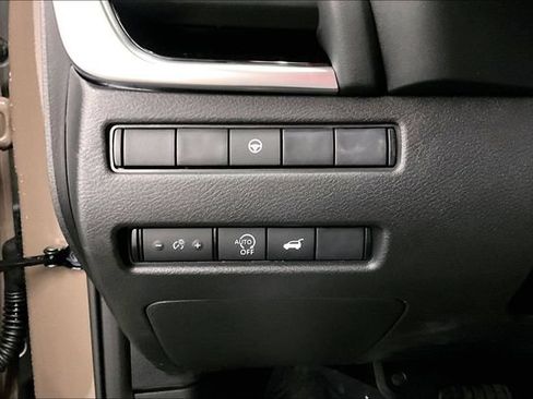 New 2026 Nissan Rogue SV AWD/4WD image 27