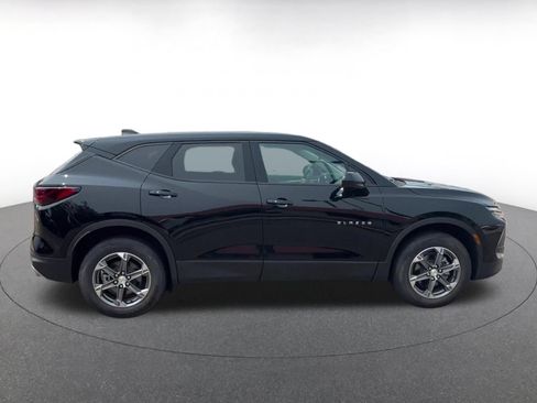Used 2025 Chevrolet Blazer LT FWD image 15