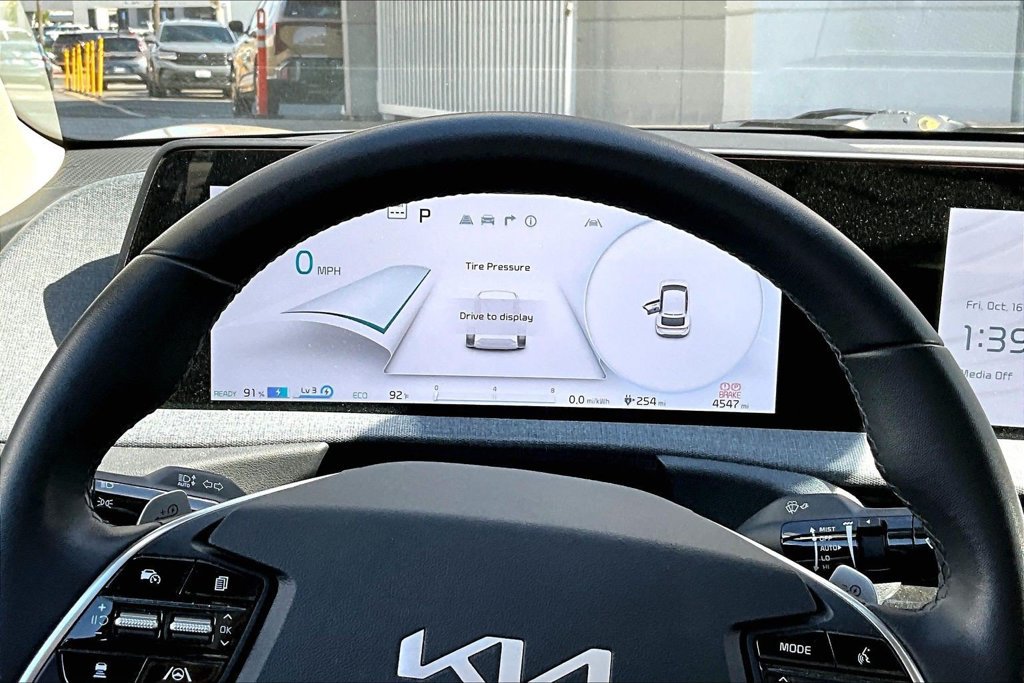 Used 2024 Kia EV6 Light RWD image 15