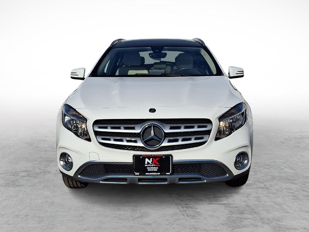 Used 2020 Mercedes-Benz GLA 250 4MATIC w/ Premium Package image 2
