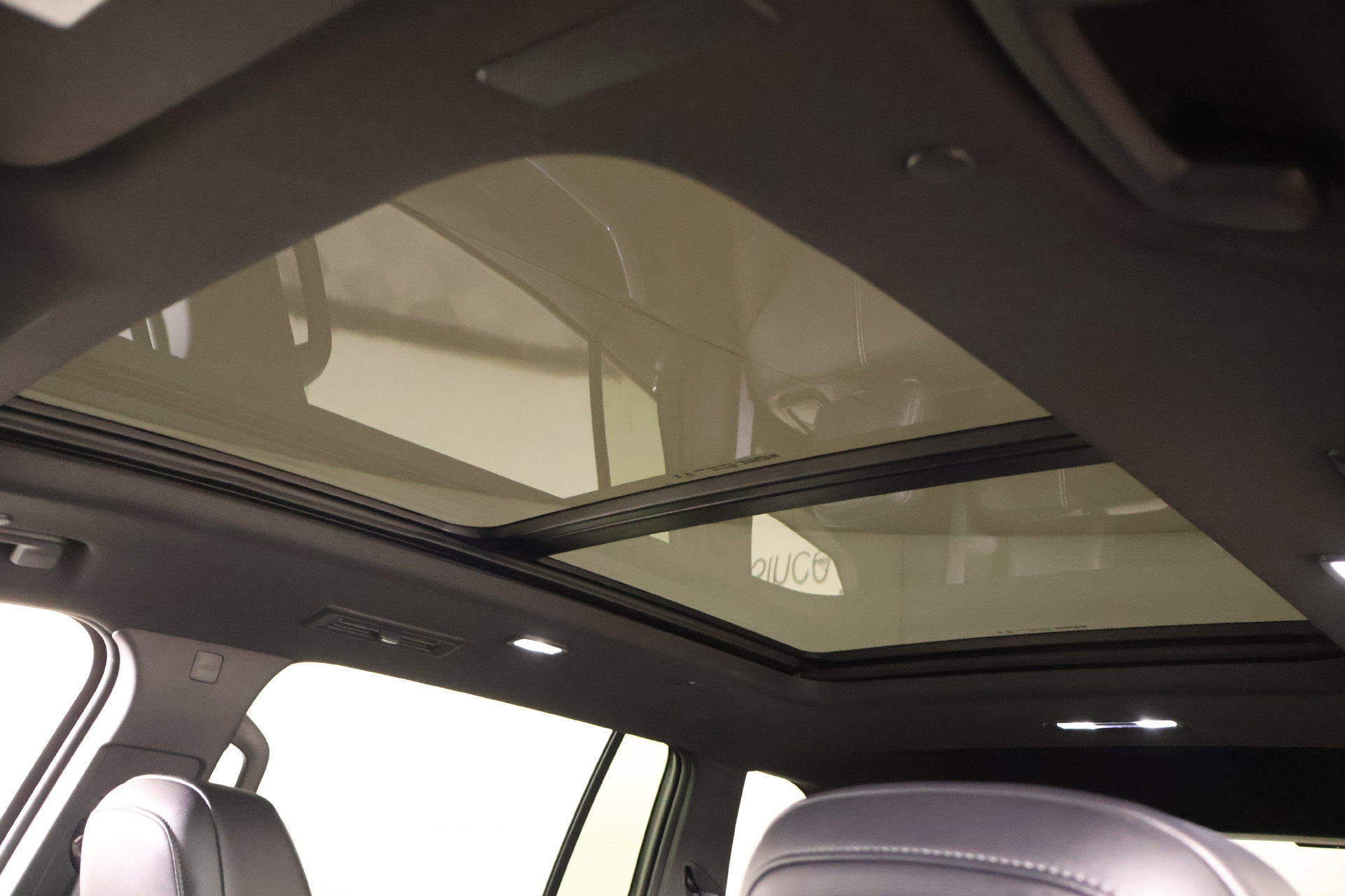 Used 2026 GMC Acadia Elevation w/ Black Edition FWD image 17