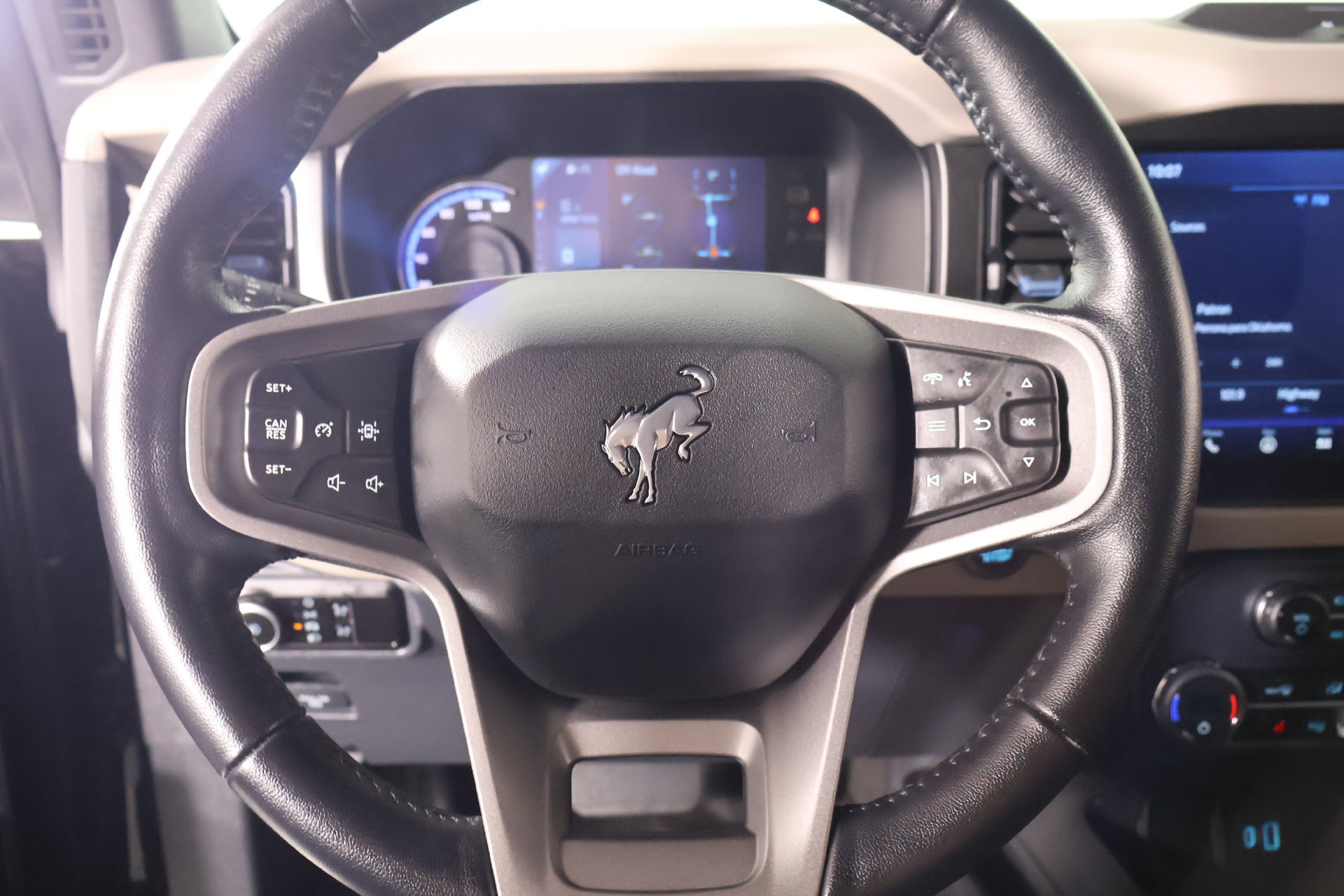 Used 2023 Ford Bronco Wildtrak AWD/4WD image 3