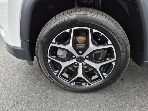 Certified 2025 Jeep Compass Limited AWD/4WD image 9