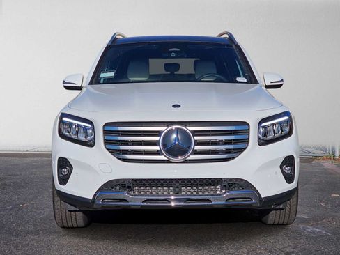 Used 2026 Mercedes-Benz GLB 250 image 8