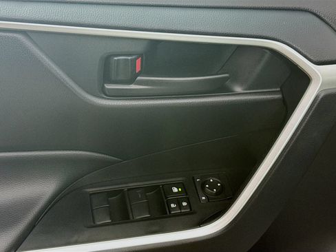 Certified 2024 Toyota RAV4 LE AWD/4WD image 17