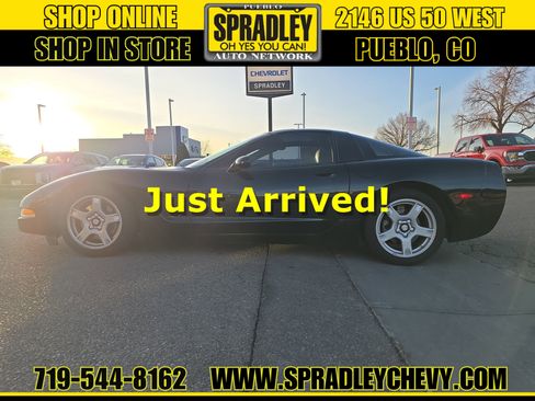 Used 1999 Chevrolet Corvette Coupe w/ Roof Pkg image 1