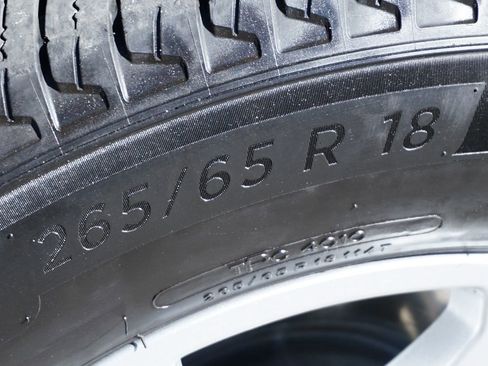 Used 2023 Chevrolet Tahoe LS image 43