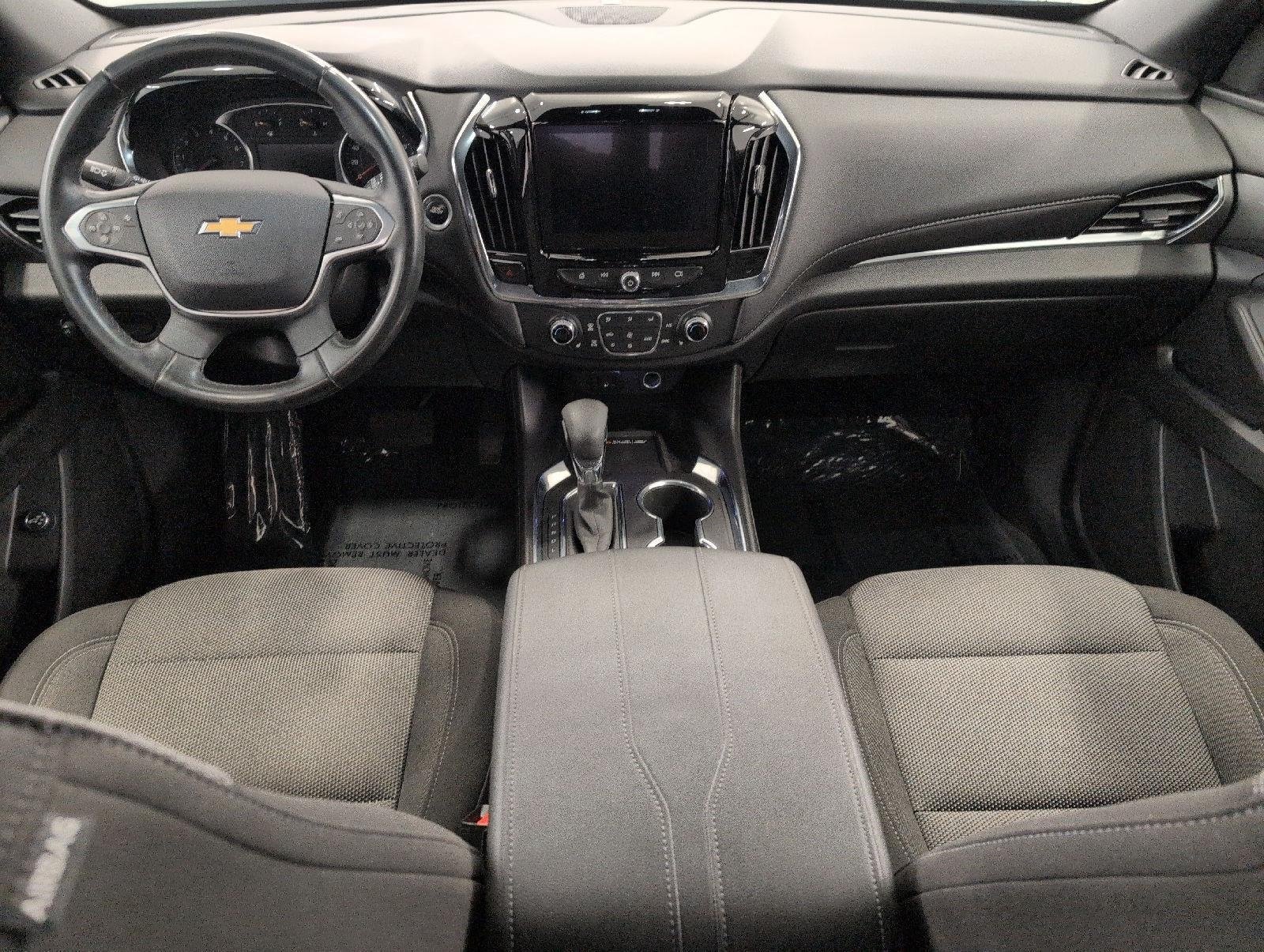 Used 2023 Chevrolet Traverse LT FWD image 7