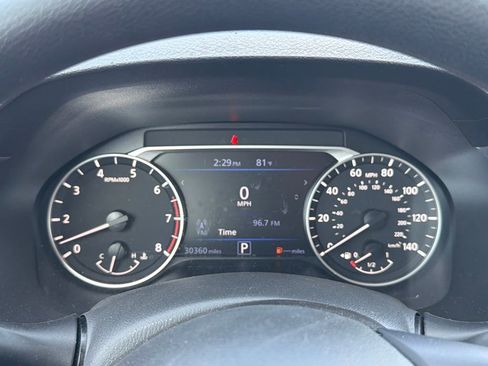 Used 2025 Nissan Altima 2.5 SV image 14