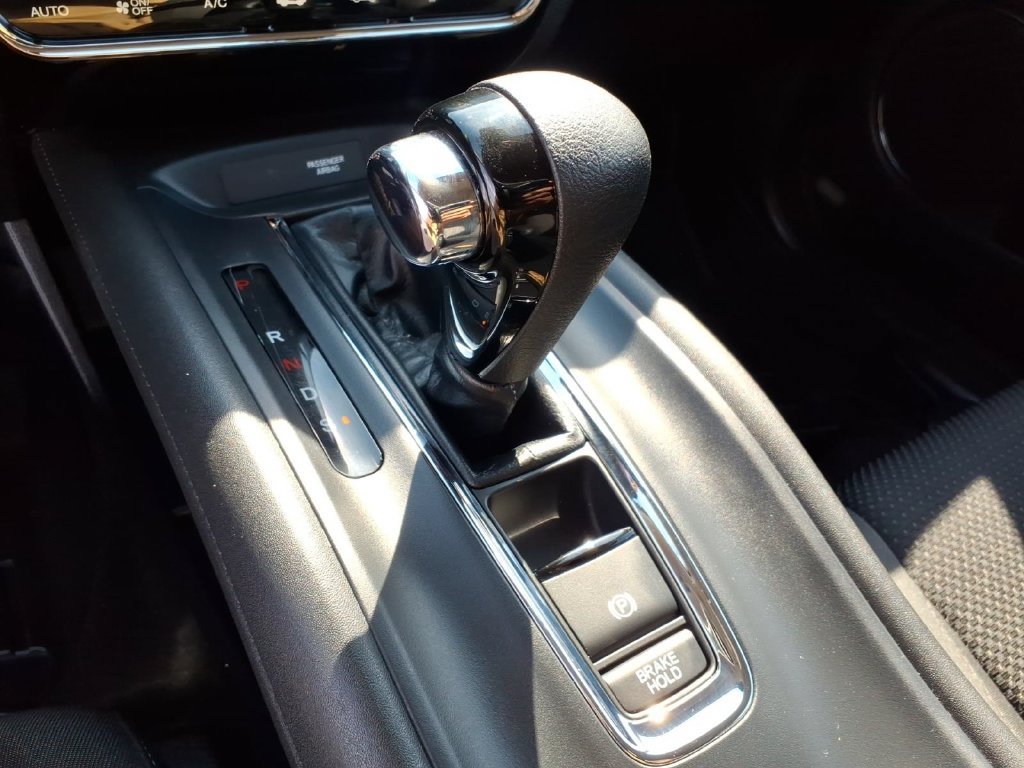 Used 2021 Honda HR-V EX image 9