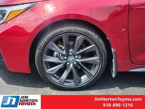Used 2023 Toyota Corolla SE w/ SE Package FWD image 13