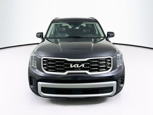 Used 2025 Kia Telluride S FWD image 2