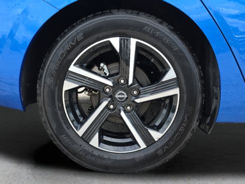 Used 2025 Nissan Sentra SV FWD image 39