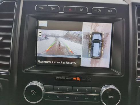 Used 2021 Ford Expedition Limited AWD/4WD image 16