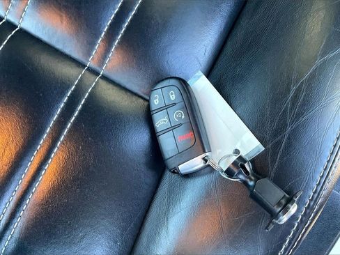 Used 2023 Chrysler 300 S image 35