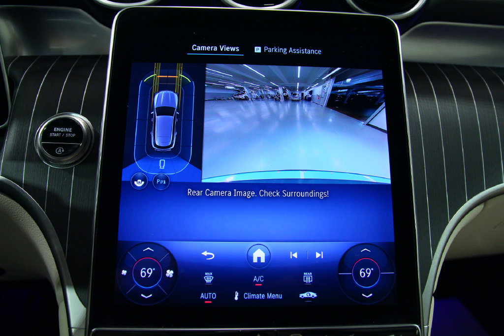 Certified 2025 Mercedes-Benz GLC 300 image 14