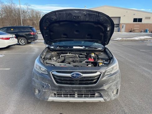 Used 2021 Subaru Outback Limited image 3