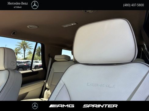 Used 2026 GMC Yukon Denali AWD/4WD image 16
