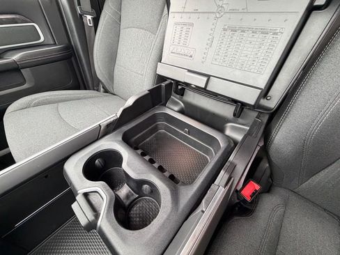 Used 2020 RAM 2500 Big Horn w/ Level 1 Equipment Group image 28