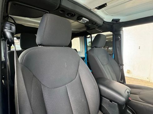 Used 2017 Jeep Wrangler Unlimited Sport w/ Quick Order Package 24S image 26