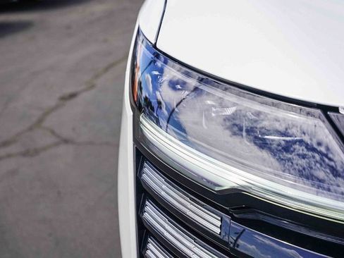 New 2026 Nissan Kicks SV image 11