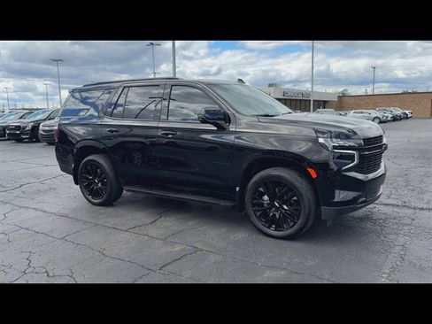Used 2023 Chevrolet Tahoe RST w/ Luxury Package AWD/4WD image 2