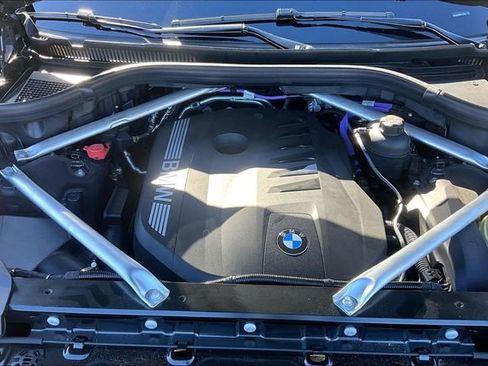 Used 2026 BMW X7 xDrive40i w/ Executive Package image 31