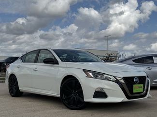 Used 2020 Nissan Altima 2.5 SR video 2