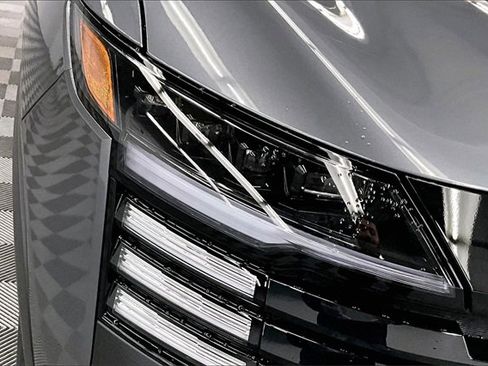 New 2026 Nissan Kicks SR w/ Cold Weather Package image 13