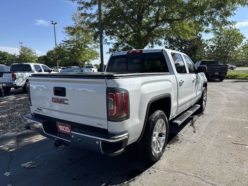 Used 2017 GMC Sierra 1500 SLT w/ SLT Premium Package AWD/4WD image 7