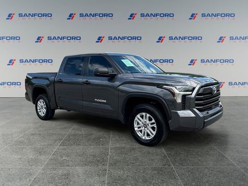 Used 2025 Toyota Tundra SR5 AWD/4WD image 7