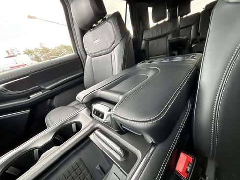 New 2025 Ford Expedition Max Platinum w/ Stealth Appearance Package AWD/4WD image 24