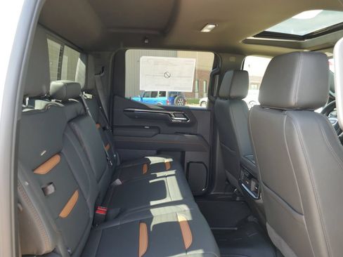 New 2026 GMC Sierra 1500 AT4 w/ AT4 Premium Package AWD/4WD image 16