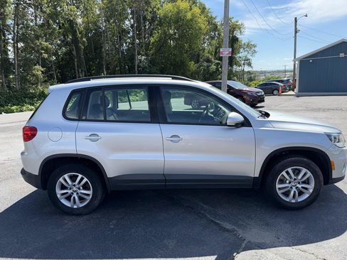 Used 2016 Volkswagen Tiguan S AWD/4WD image 4