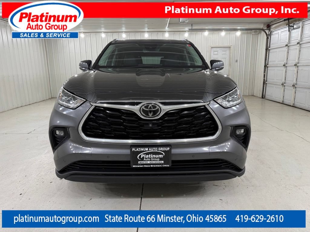 Used 2020 Toyota Highlander Limited FWD image 8